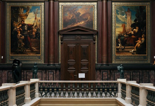 Seniors en Situation de Précarité : Enjeux Actuels et Innovations Solidaires pour l'Avenir